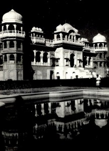 Ratanb mandir1